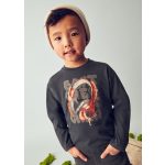 Mayoral felső fülhallgatóval az elején 